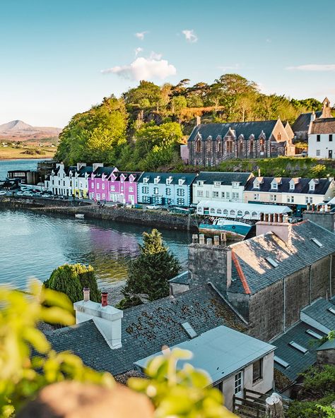 Things to do in Portree Portree Scotland, Isle Of Skye Map, Portree Isle Of Skye, Scotland Nature, Scotland Culture, Scotland Vacation, Scotland Road Trip, Scotland Map, Instagram Places