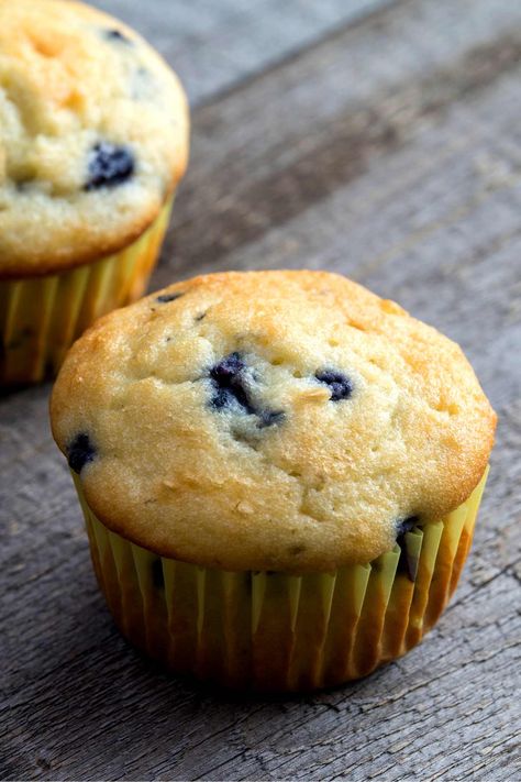 Resep Muffin, Carbquik Recipes, Blueberry Muffin Mix, Gluten Free Blueberry Muffins, Blueberry Muffin Recipe, Smores Dessert, Best Blueberry Muffins, Streusel Muffins, Berry Muffins