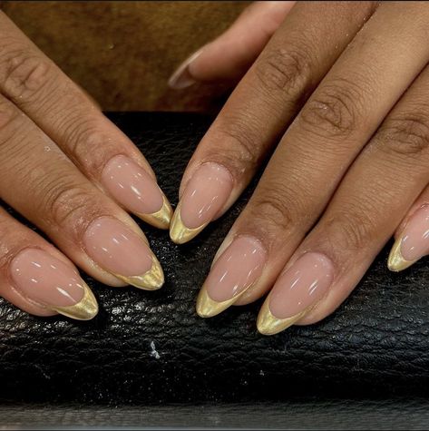 Good Chrome Almond Nails, Gold Tip Oval Nails, Gold Chrome Nail Tips, Senora Nails, Gold French Tip Chrome Nails, Sparkly Gold French Tip Nails Almond, Short Almond Nails Chrome French Tip, Metallic Gold French Tip Nails, Short Almond Acrylic Nails Gold