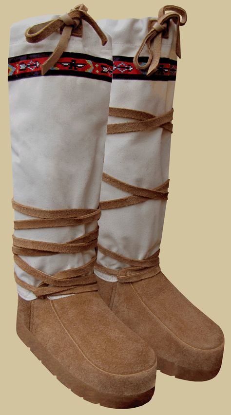 Arctic Ribbon Mukluks for cold Alaskan winters. Diy Clothes Refashion Shirts, Winter Moccasins, Mukluk Boots, Minnesota Winter, Historical Shoes, Winter Diy, Winter Boots, Moccasins, Warm Winter