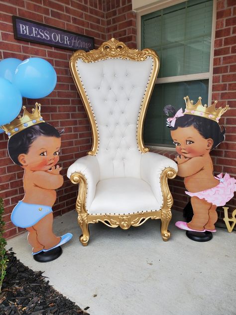 Gender Reveal Prince Or Princess, Prince Or Princess Gender Reveal, Gender Reveal Decorations, Reveal Parties, Gender Reveal Party, Prince And Princess, Gender Reveal, Baby Girl, Shower