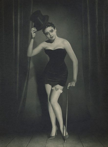 The real Betty Boop...vintage Pin-Up, Crazy, never seen this one before, I guess you could call this vintage cosplay. Esther Jones, The Real Betty Boop, Helen Kane, Baby Esther, Original Betty Boop, Cotton Club, Black Betty, Up Girl, Vintage Beauty