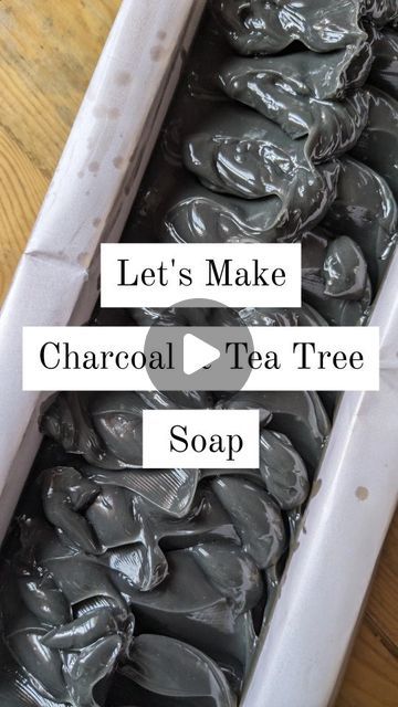 Natural Soapmaker + Teacher at Biossence on Instagram: "Here’s a quick tutorial on the making of Charcoal & Tea Tree Handmade soap 🖤  And if you are new to soapmaking from scratch, here’s a FREE base recipe template that you can adapt to make this soap 👇  ✅ Palm Version:  Olive Oil - 160g - 40% Coconut - 120g - 30% Palm Oil - 100g - 25% Castor Oil - 20g - 5%  Lye (Sodium Hydroxide) - 56.6g Distilled Water - 113.2g  ✅ Palm- Free Version:  Olive Oil - 160g - 40% Coconut - 120g - 30%  Cocoa Butter - 60g - 15% Shea Butter - 40g - 10% Castor Oil - 20g - 5%  Lye (Sodium Hydroxide) - 55.8g Distilled Water - 111.6 g  **Add Ons**  ✅ Additives (colorants, clays, exfoliants, herbs, hardeners, lather boosters) - 1/4 to 3/4 tsp per 100g fats   (In this case, 1 to 3tsp of activated charcoal)  ✅ Essent Tea Tree Soap Recipe, Soap Base Recipe, Coconut Oil Soap Recipe, Charcoal Soap Recipe, Cold Pressed Soap, Diy Soap Bars, Tea Tree Soap, Coconut Oil Soap, Tree Soap