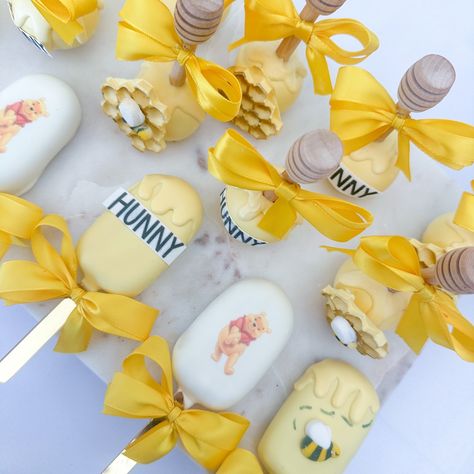 Winnie the Pooh cakesicles and cakepops 🐝 Pooh Cakesicles, Modern Tea Party, July 3, Cakepops, Winnie The Pooh, Tea Party, Tea, On Instagram, Quick Saves