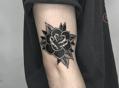 Black And White Traditional Rose Tattoo, Black Rose Arm Tattoo, Traditional Flower Tattoo Black And White, Black White Rose Tattoo, Black And Grey Traditional Rose Tattoo, Trad Roses Tattoo, Black Traditional Flower Tattoo, Neo Traditional Tattoos Flower Black, Old School Black And White Tattoo