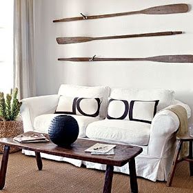 Completely Coastal Decorating Blog: Decorating Nautical with Wooden Oars -as Wall Decor, Rods, Racks and Handrails Oar Decor, Wooden Oars, Neutral Room, Coastal Living Rooms, Beach House Style, Coastal Living Room, Nautical Home, Chic Interior, Paddles