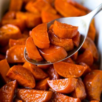 Candied Sweet Potatoes - Dinner at the Zoo Thanksgiving Recipes Side Dishes Veggies, Sweet Potato Dinner, Potato Candy, Yam Or Sweet Potato, Orange Sweet Potatoes, Candied Sweet Potatoes, Thanksgiving Recipes Side Dishes, Sweet Potato Recipes, Roasted Turkey