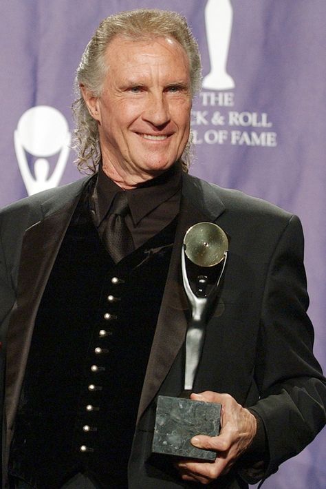 Bill Medley, one half of the famed Righteous Brothers signing duo (pictured in 2013) was divorced from his wife Karen Klaas when she was murdered Bobby Hatfield, Bill Medley, The Righteous Brothers, Righteous Brothers, Dna Testing, Classic Rock And Roll, Dna Test, Los Angeles County, Music Legends