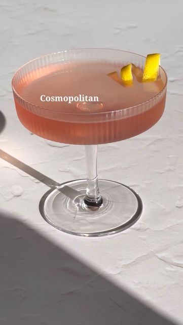 Cosmo Drink, 2022 Happy New Year, Nye Party, Classic Cocktail, Retro Party, Lemon Peel, Cranberry Juice, Cocktail Bar, Classic Cocktails