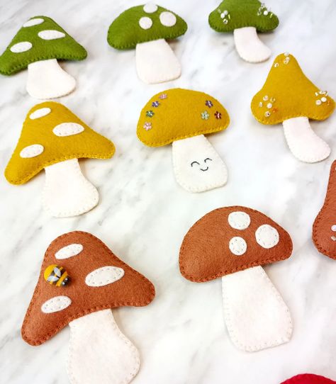 🌞Summer Crafting Ideas for Kids + New (free!) Pattern 🍄 Mushroom Felt Pattern, Fabric Mushrooms Pattern, Felt Mushroom Pattern, Crafting Ideas For Kids, Educational Websites For Kids, Miniatures Diy, Felt Mushroom, Mushroom Pattern, Softie Pattern