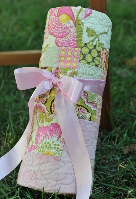 Wrapping A Quilt As A Gift, Gifting A Quilt, Quilt Gift Wrapping Ideas, How To Gift Wrap A Blanket, How To Wrap A Blanket As A Gift, Auction Basket, Baby Blanket Gift, Sewing Labels, Wedding Quilt