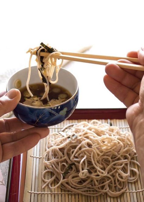 Zaru Soba (Cold Soba Noodles) | RecipeTin Japan Soba Broth, Vegan Carbs, Cold Soba Noodles, Zaru Soba, Soba Recipe, Cold Soba, Eating Noodles, Buckwheat Noodles, Vegetarian Dish