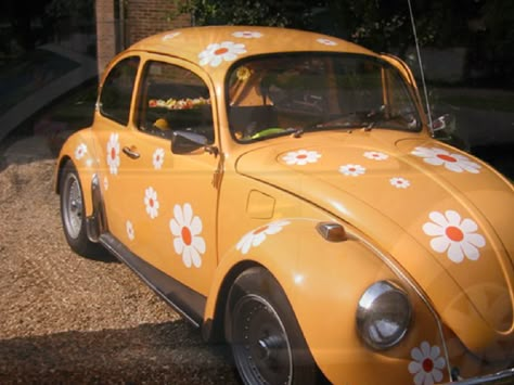 Daisy Decals, Mundo Hippie, Mercedes Auto, Beetle Vw, Motos Vintage, Hippie Car, Bug Car, Piskel Art, Old Vintage Cars