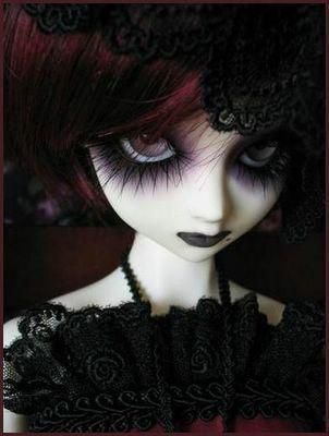 Scary Dolls, Gothic Dolls, Goth Art, Glitter Graphics, Creepy Dolls, The Dark Side, Pretty Dolls, Dark Beauty, Gothic Art