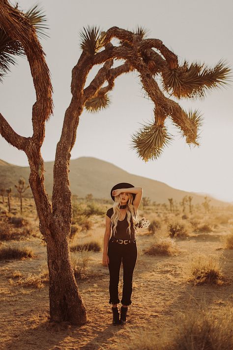 Joshua tree photoshoot, golden hour, Arizona photographer, road trip inspo, Joshua tree, weekend getaway Desert Photoshoot Ideas, Joshua Tree Engagement Photos, Joshua Tree Desert, Joshua Tree Park, Desert Outfit, Desert Pictures, Boho Photoshoot, Joshua Tree Engagement, Western Photoshoot