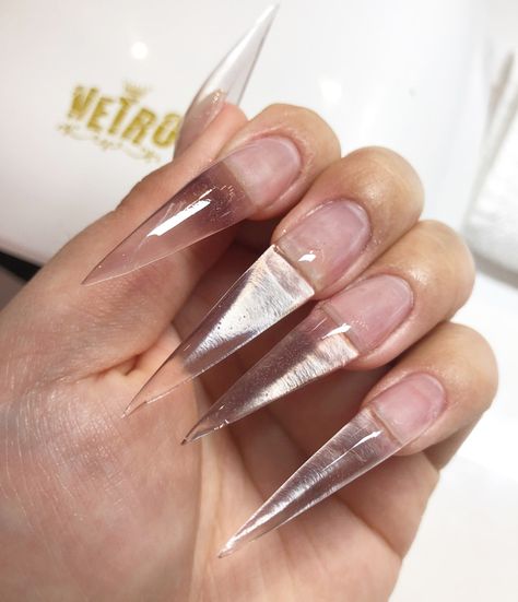 Clear Pointy Nails, Clear Stilleto Nails, Clear Stilletos Nails, Clear Stiletto Nails, Dull Aesthetic, Stiletto Nail Art Designs, Oval Acrylic Nails, Glitter Nails Acrylic, Sharp Nails