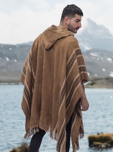 Material: Alpaca WoolColor: BrownSize:Length: 180 cm (70.86") Width:112 cm (44.09")It refers to the total measurements of the poncho when it is fully open (like a blanket) Note: Since this product is is handmade, it may present slight variations from the pictures. Description: Hooded rustic poncho with brown and white stripes. Cuban Hat, Poncho Mexican, Poncho Men, Panama Hat Men, Mens Poncho, Poncho Outfit, Alpaca Poncho, Poncho Pullover, Alpaca Scarf