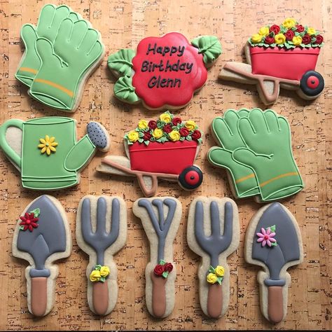 Lorraine Pateman on Instagram: “Glenn loves gardening and is having a birthday today  #cookiesofinstagram #sugarcookies #sugarcookiesofinstagram #icingcookies…”