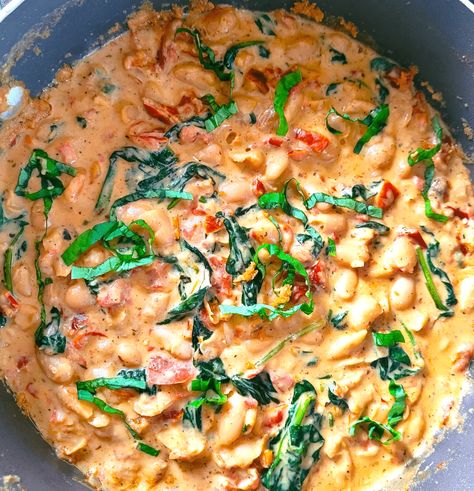 Creamy Tuscan White Bean Skillet Tuscan White Beans Recipe, Creamy Tuscan White Bean Skillet, Creamy Cannellini Beans, Tuscan White Bean Skillet, Recipes With Cannellini Beans, Recipes With White Beans, Canneli Bean Recipes, Cannellini Bean Recipes, White Bean Skillet