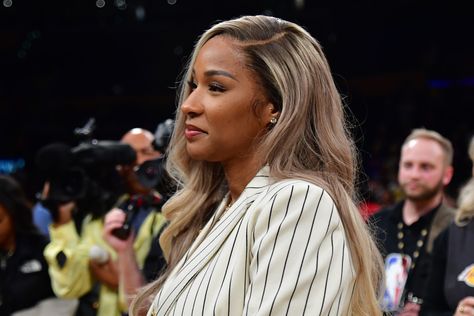 LeBron James' Wife Savannah James Makes Big Announcement Lebron James And Wife, Savannah James, Lebron James Family, Natalia Bryant, Silk Press Hair, Bryant Lakers, Message For Girlfriend, Cute Nicknames, Instagram Family