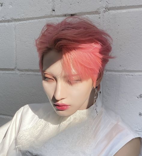 Word Vomit, Ateez Seonghwa, Seonghwa Ateez, Park Seong-hwa, Park Seonghwa, K Wallpaper, Pop Idol, Kpop Guys, Pink Aesthetic