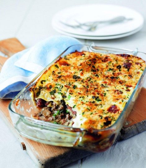 Mushroom,-Parma-ham-and-mascarpone-lasagne Dinner Party Main Course, Beef Lasagne, Mascarpone Recipes, Comforting Dinner, Lasagne Recipes, Healthy Food Guide, Parma Ham, Delicious Magazine, Master Chef