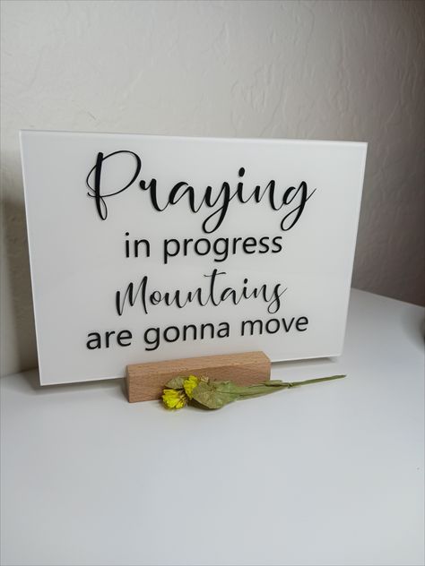 Handmade Praying In Progress sign. Church Prayer Room, Gifts For Mothers Day, Prayer For Church, Praying For Others, Christmas Prayer, Christian Signs, Gifts For Mothers, Prayer Group, Easter Birthday