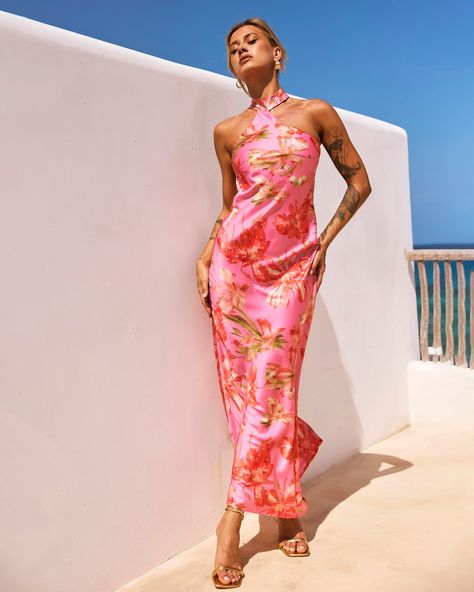 His Prettiest Problem 😉Dream On Georgia Maxi Dress Pink #sageandpaige His Prettiest Problem, Red Dress Day, Casual Playsuit, Beach Inspo, Rompers Dressy, Jumpsuit Dressy, Dream On, Floral Print Maxi Dress, Floral Print Maxi