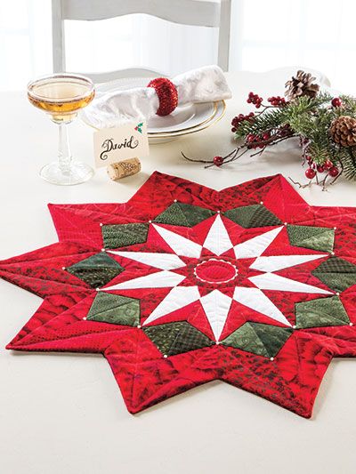 Stars Table Topper, Christmas Table Topper, Christmas Tree Skirts Patterns, Christmas Table Toppers, Table Topper Patterns, Christmas Quilt Patterns, Quilted Table Runners Patterns, Table Quilts, Cabin Christmas