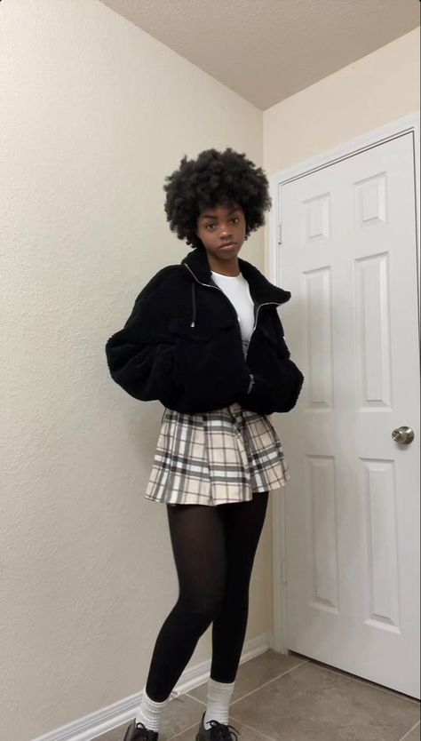 Skirt Winter Outfits Blackgirl, Inspired Looks Outfit, Plaid Jacket Outfit Aesthetic, Cute Retail Outfits, Black And White Outfits With Color Pop, Stacked Socks Outfits, Black And White Jumper Outfit, Outfits For Dark Skin For Women, Outfits With Flannels And Leggings