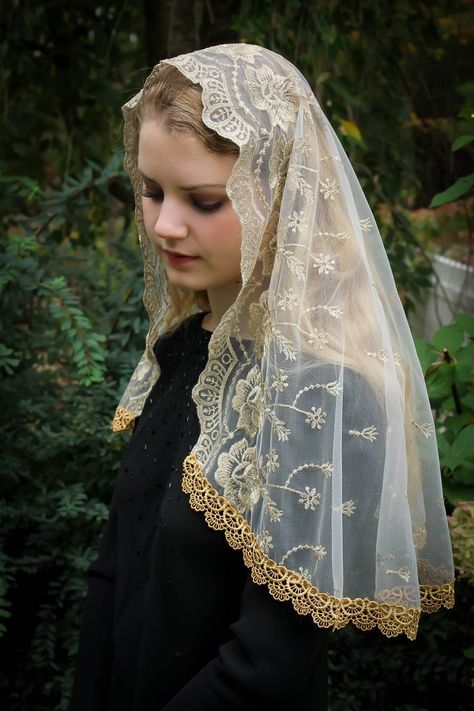 Catholic Veils, Orthodox Veil, Christian Veils, Christian Head Covering, Catholic Veil, St Francis Of Assisi, Mantilla Veil, Iranian Beauty, Beautiful Veil