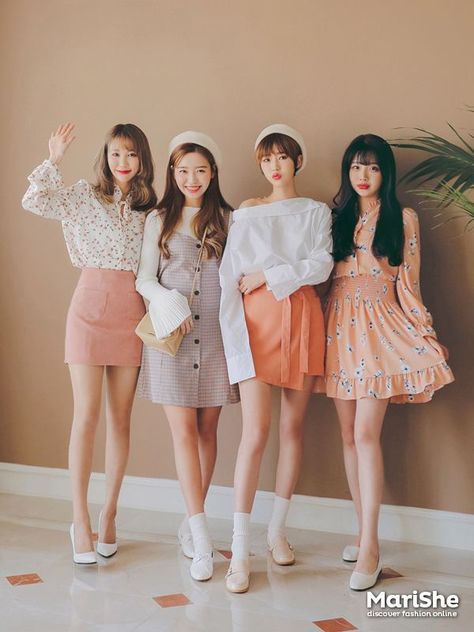 Korean Similar Look | Official Korean Fashion Kore Style, Mode Ulzzang, Korean Fashion Ideas, Group Outfits, Korean Fashion Outfits, Grunge Vintage, Korean Fashion Trends, Korean Dress, Ulzzang Fashion