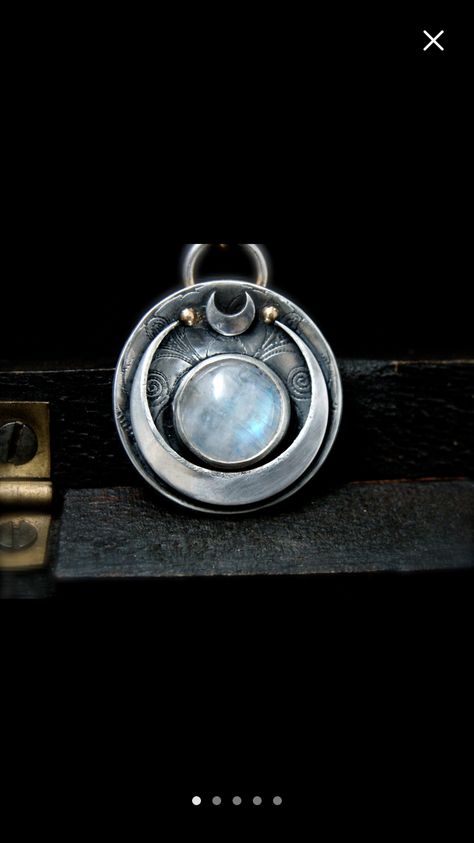 Waning Moon, Metal Art Jewelry, Silversmithing Jewelry, Silversmith Jewellery, Metalsmithing Jewelry, Soldering Jewelry, Metal Clay Jewelry, Silver Jewelry Design, Jewelry Picture