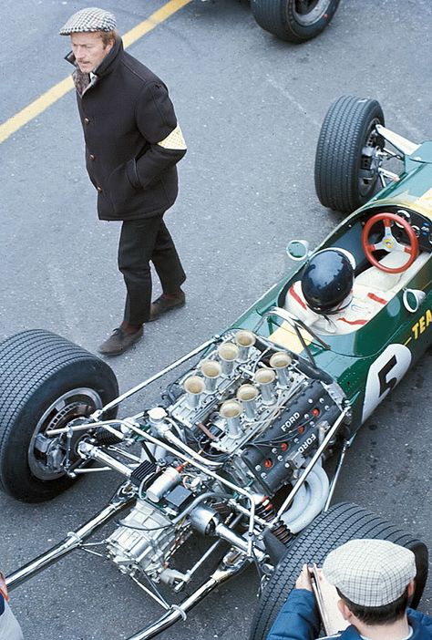 Lotus 49, Jim Clark, Lotus F1, Classic Race Cars, Grand Prix Racing, Lotus Car, Auto Retro, Formula Uno, Classic Racing Cars