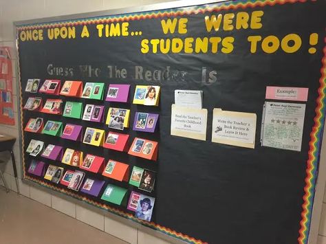 SNAPSHOT OF THE DAY: Teachers' Favorite Books | Framingham, MA Patch What Teachers Are Reading Bulletin Board, Bulletin Board Bookshelf, Curriculum Night Ideas, Reading Bulletin Boards Elementary, Book Bulletin Board, School Library Bulletin Boards, Curriculum Night, Book Tasting, School Library Displays