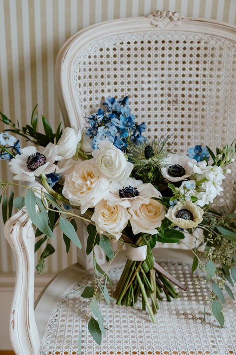 Sky | Poppy Flowers Blue Sky Color Palette, Dark Hydrangea, Sky Color Palette, Blue And White Wedding, Wedding Alters, Color Palette Inspiration, Floral Trends, Palette Inspiration, Flower Inspiration