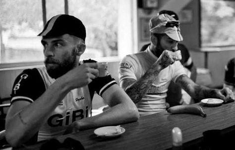 Men pretending to be cyclists pretending to drink coffee and pretending not to notice the camera Bicycle Photo, Rapha Cycling, Cycling Inspiration, Road Biking, Coffee Bike, Cycling Photography, Cycling Motivation, Cycling Wear, Bike Wear