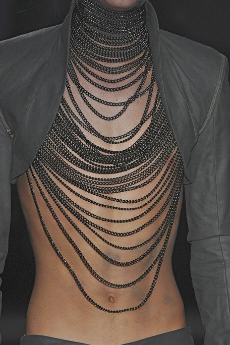 Body Chains, Queer Fashion, Gareth Pugh, Pride Outfit, فستان سهرة, Mode Vintage, Titanic, Couture Fashion, Look Fashion