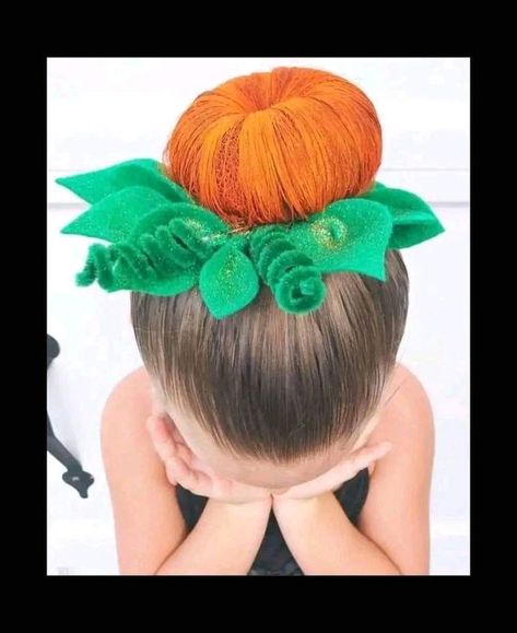 Halloween Forever | Little Girl Halloween Hair Inspo 🎃 | Facebook Halloween Hair Styles For Girls Kids, Rey Hair, Hair Stules, Olive Hair, Girl Hairdos, Easy Little Girl Hairstyles, Toddler Girl Halloween, Halloween Week, Boo Basket