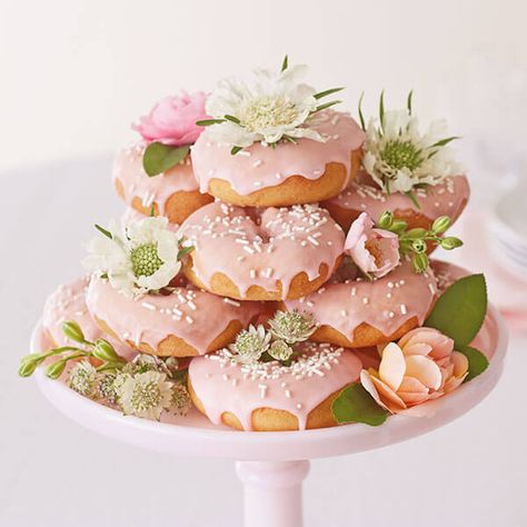 Easy birthday cake ideas: A Heap of Sweet Somethings Donut Birthday Tower, Donut Cake Ideas, Easy Birthday Cake Decorating, Tea Party Birthday Cake, Easy Birthday Cake Ideas, Doughnut Tower, Baby Shower Lunch, Easy Birthday Cake, Donut Birthday Cake