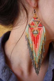 fringe earrings Ideas, Craft Ideas on fringe earrings Warrior Design, Fringe Earring, Stitch Jewelry, Coral Sea, Native American Beaded Earrings, Native Beadwork, Beading Jewelery, Beaded Jewlery, Brick Stitch Earrings