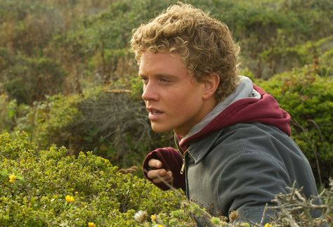 jay moriarity wife | Jonny Weston stars as Jay Moriarity in 20th Century Fox's Chasing ... Jay Moriarty, Barbell Workout Routine, Jonny Weston, Chasing Mavericks, American Movies, Hiit Workouts For Beginners, Alexander Ludwig, Barbell Workout, 2012 Movie