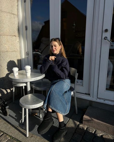 Long Denim Skirt Outfit Winter, Denim Skirt Outfit Winter, Denim Skirt Outfit Fall, Winter Maxi Skirt Outfit, Maxi Skirt Winter, Skirt Aesthetic, Denim Skirt Outfits, Long Skirt Outfits, Instagram Coffee