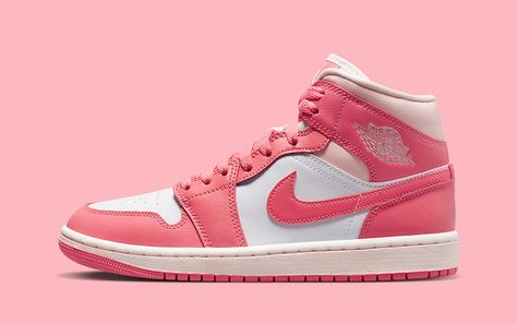 Valentines Day 2023, Jordan Pink, Air Jordan 1 Mid Gs, Jordan 1 Outfit, Beautiful Phone Cases, Nike Air Jordan 1 Mid, Cute Nike Shoes, Cute Nikes, Swag Shoes