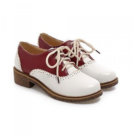 Two-Tone Brogue Oxfords (2.565 RUB) ❤ liked on Polyvore featuring shoes, oxfords, balmoral shoes, brogue shoes, blue oxford shoes, 2 tone oxford shoes and blue mid heel shoes Two Tone Brogues, Stylish Flip Flops, Oxford Shoes Style, Rough Heels, Casual Pumps, Oxford Brogues, Mid Heel Shoes, Vintage Flats, Shoes Vintage