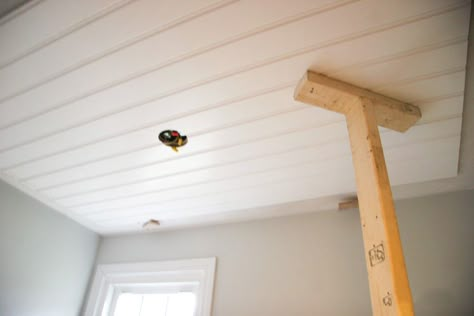 DIY Beadboard Ceiling Tutorial | Learn how to cover a dated, textured, and stained ceiling with a cottage style DIY beadboard ceiling for a custom look. Beadboard Diy, Diy Beadboard, Ceiling Remodel, Small Bedroom Remodel, Beadboard Ceiling, Diy Basement, Small Basements, Diy Ceiling, Bedroom Remodel