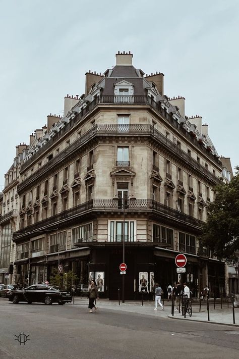 Summertime In Paris, Scenery Aesthetic, Background Scenery, Shot On Iphone, France Love, Aesthetic Architecture, Street Corner, Classic Aesthetic, Beautiful Streets