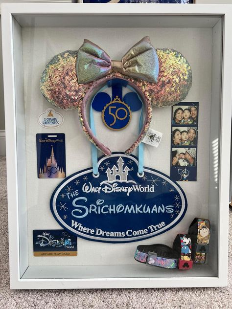 Disney Shadow Box, Disney Pin Display, Shadowbox Ideas, Disney Play, Disney Room, Disney 2023, Disney Diy Crafts, Disney Room Decor, Disney Couple