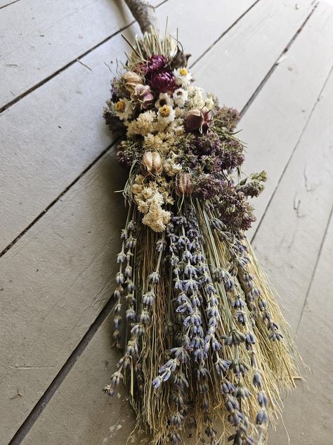 Lavender Nigella Broom Corn Witch Besom - Etsy Broom Making Party, Broomcorn Wreath, Witch’s Broom, Besom Broom Diy, Witchy Workshop, Witch Broom Decor, Irish Heather, Witch Besom, Witches On Broomsticks