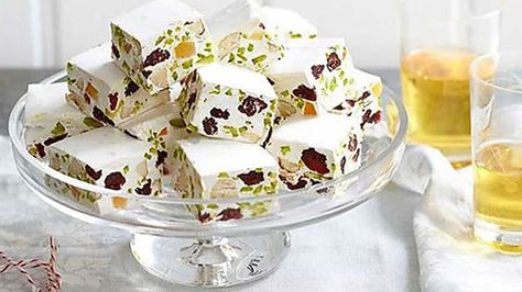 Honey Nougat Recipe, Almond Nougat Recipe, Nougat Recipe, Nougat Candy, Cranberry Pistachio, Chocolate Making, Greek Desserts, Christmas Foods, Homemade Sweets